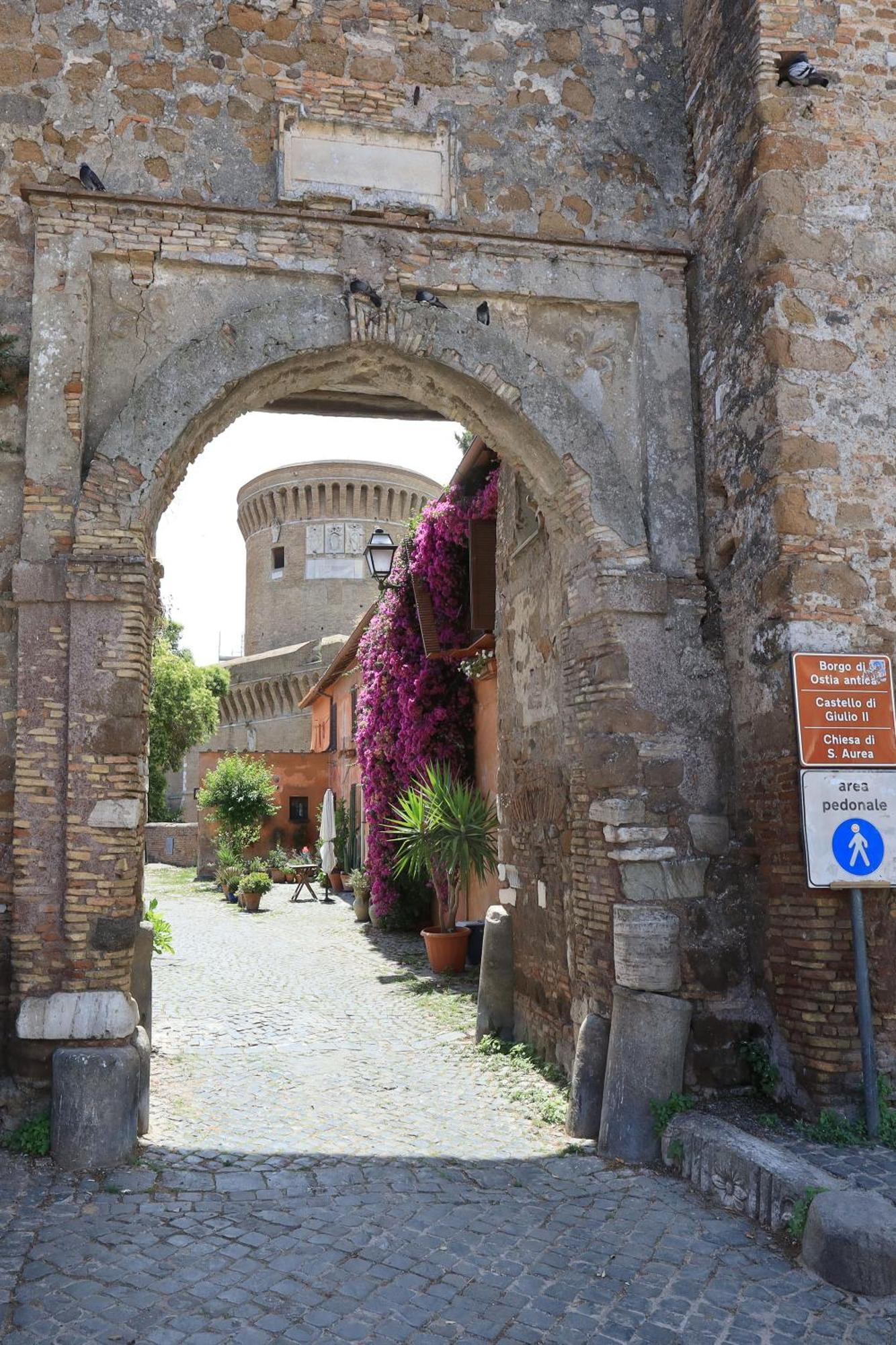 Casa Dalu A Roma Nel Cuore Di Ostia Antica Exterior photo
