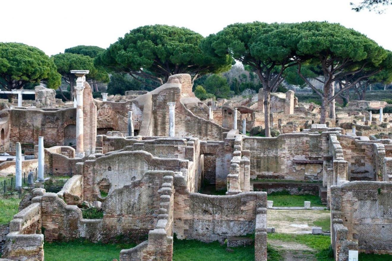 Casa Dalu A Roma Nel Cuore Di Ostia Antica Exterior photo