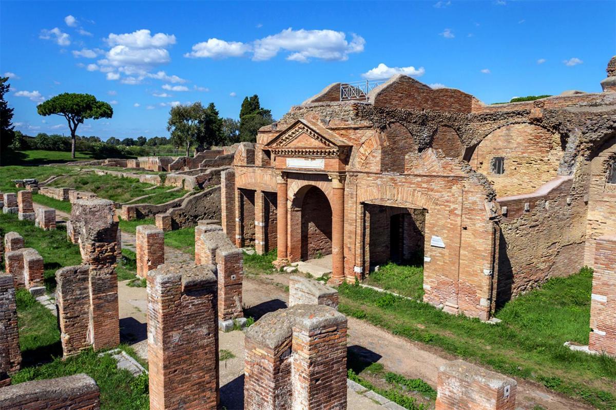 Casa Dalu A Roma Nel Cuore Di Ostia Antica Exterior photo